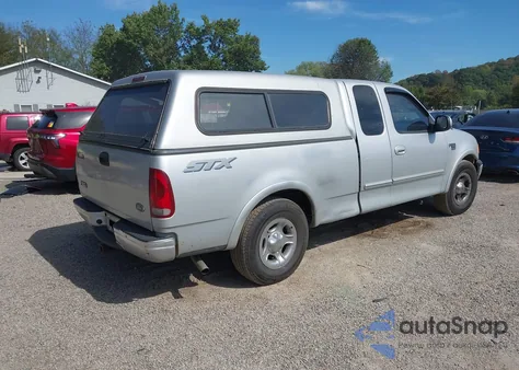 2003 Ford F-150 Lariat/Xl/Xlt z USA, uszkodzony, nr VIN 2FTRX17W53CA99608